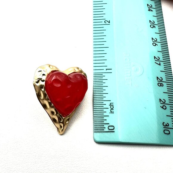 Womens Red Lucite Gold Tone Heart Earrings Pierced Chandelier New - Picture 2 of 3
